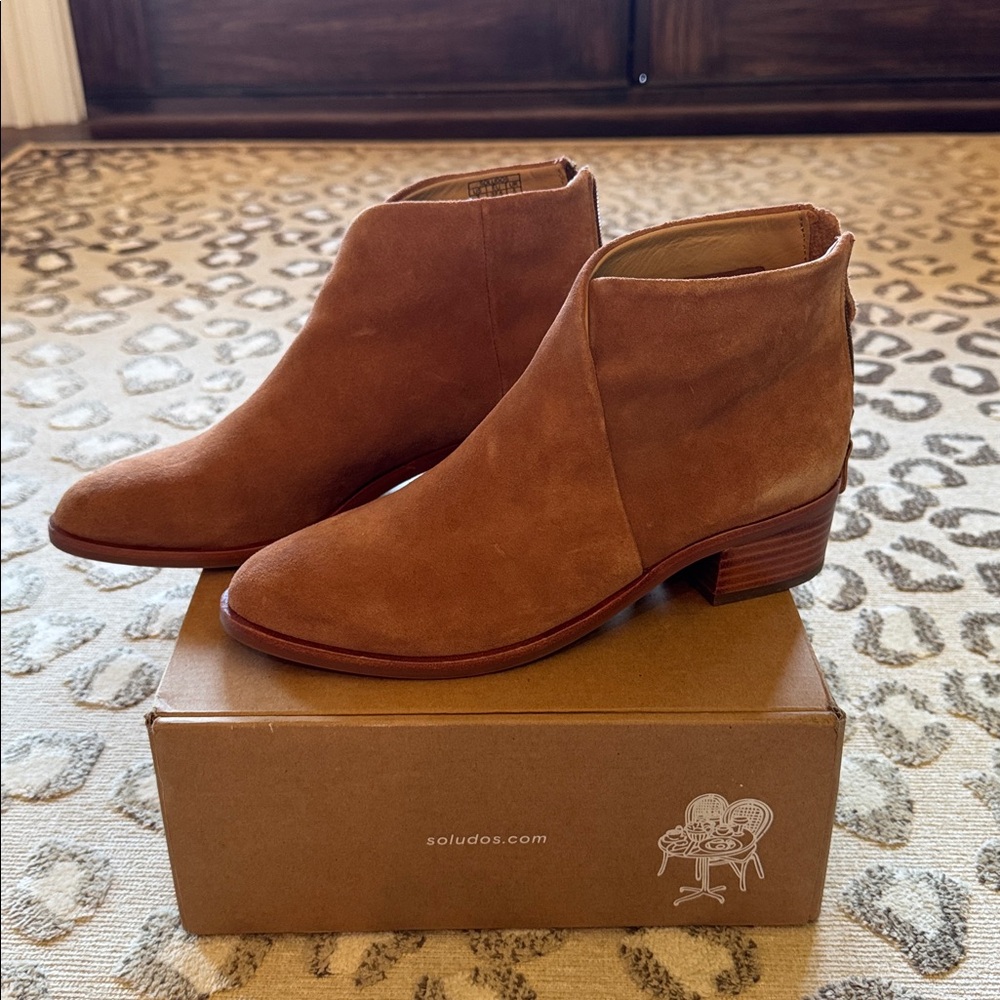 Soludos suede Venetian bootie, tan